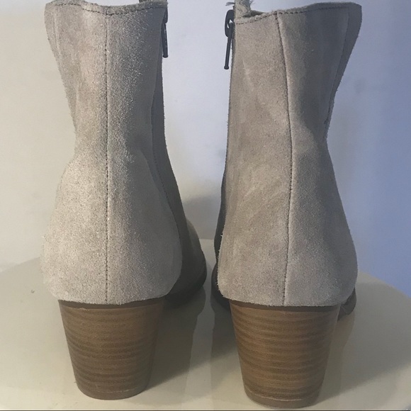 Coconuts by Matisse ‘Camilia’ Suede Bootie - Picture 4 of 6